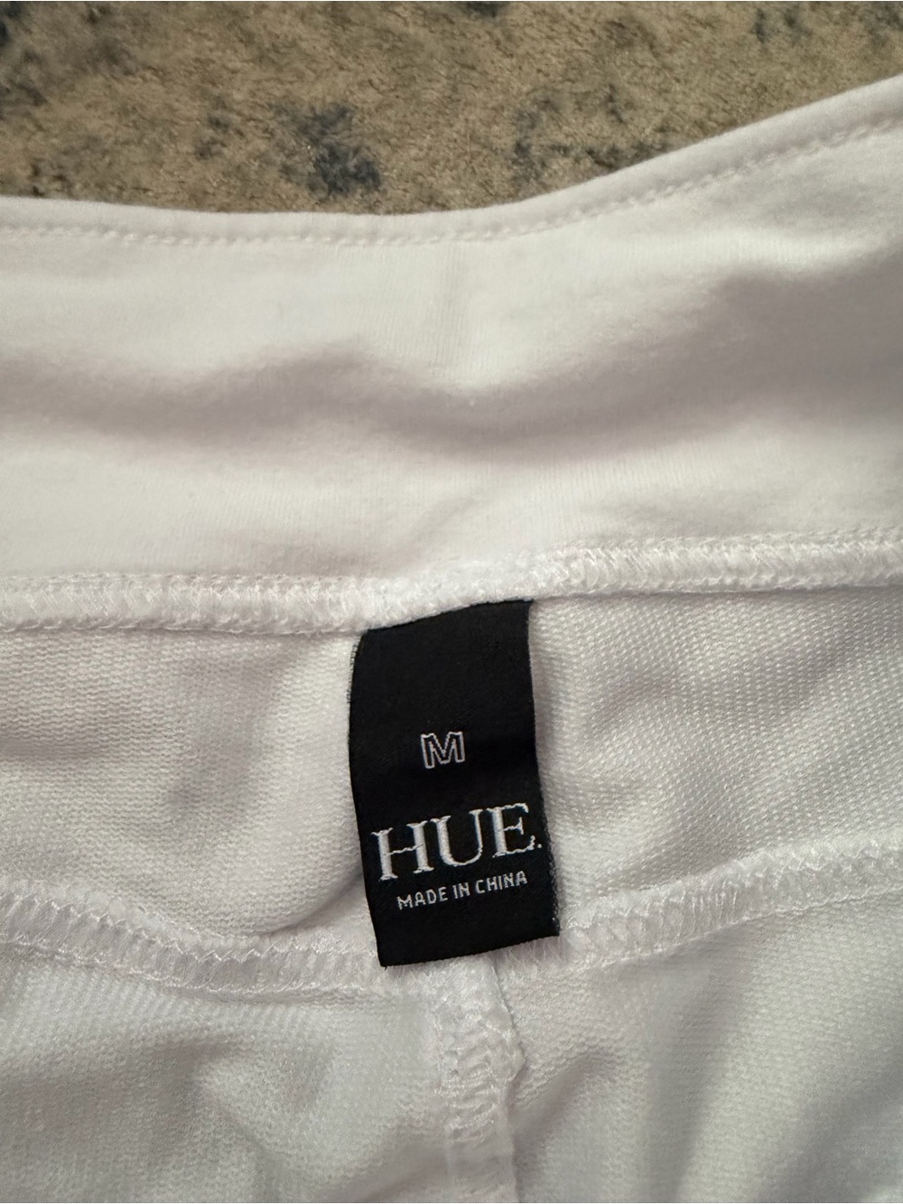 HUE White Mid-Length Bike Shorts with Pockets - Picture 2 of 2